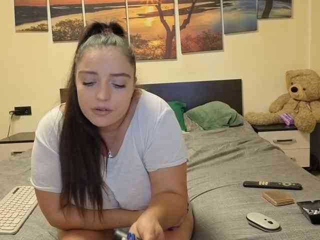 Adellineee - Girl 