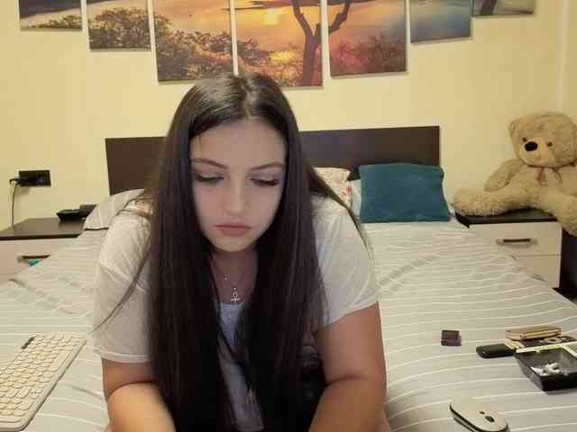 adellineee webcam