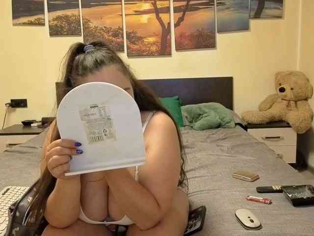 adellineee webcam