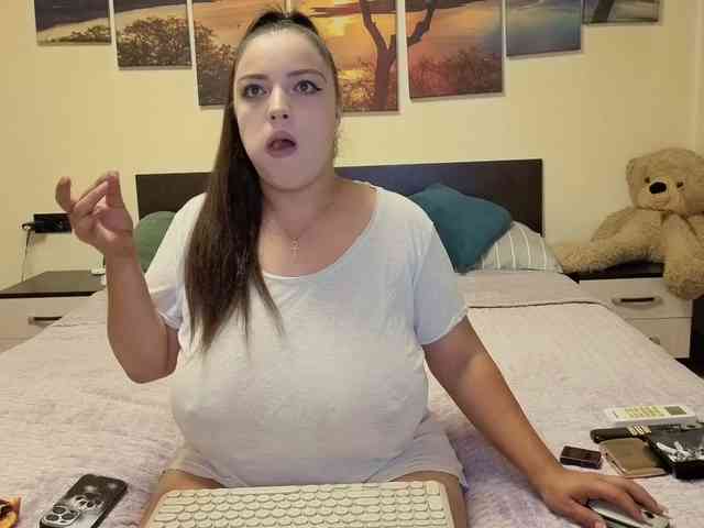 adellineee webcam