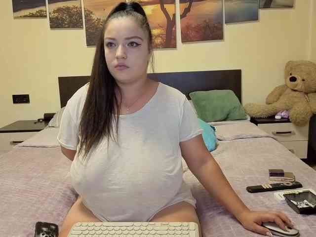 adellineee webcam