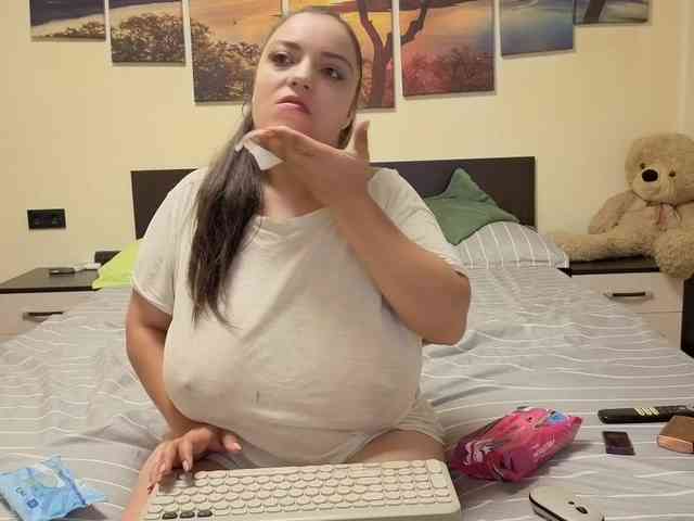 adellineee webcam