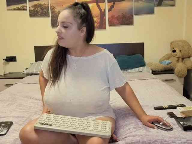 adellineee webcam