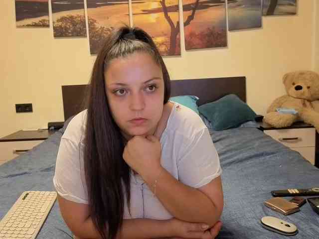 adellineee webcam