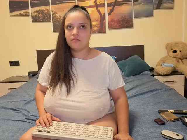 adellineee webcam