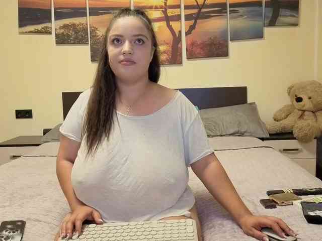 adellineee webcam
