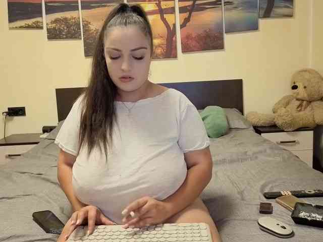 adellineee webcam