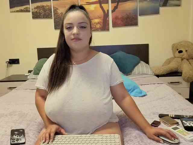 adellineee webcam