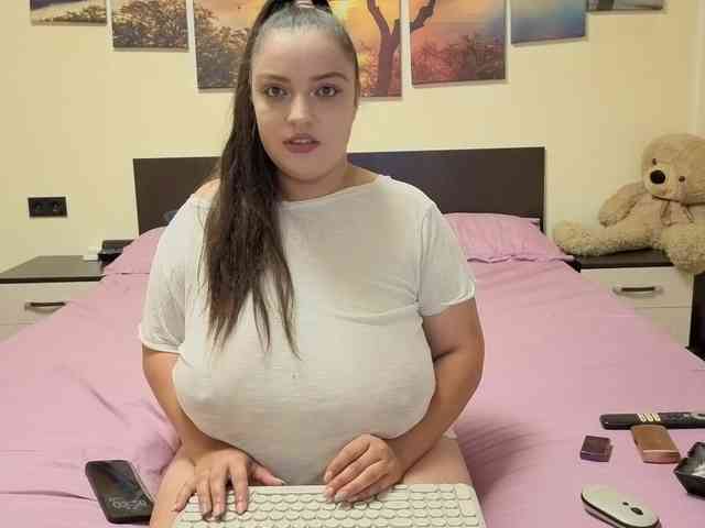 adellineee webcam