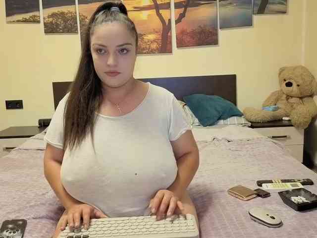 adellineee webcam