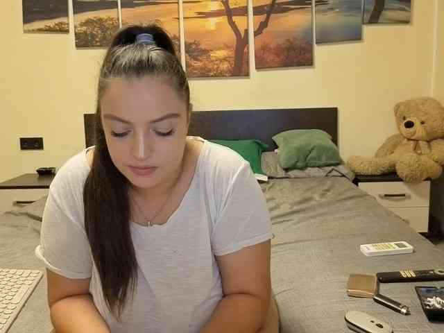 adellineee webcam