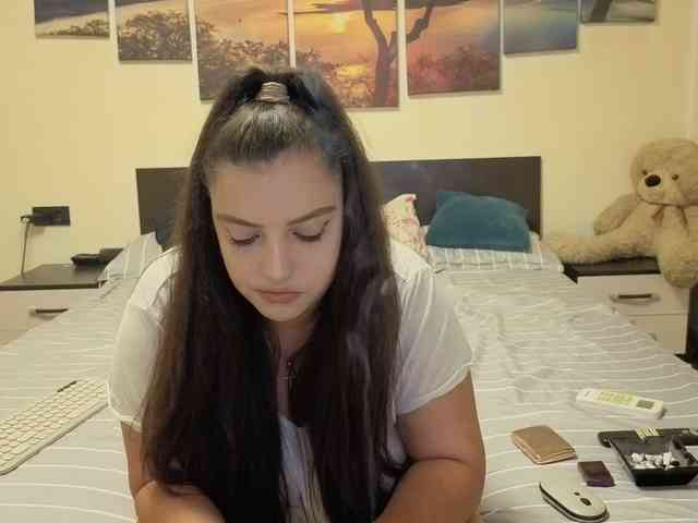 adellineee webcam