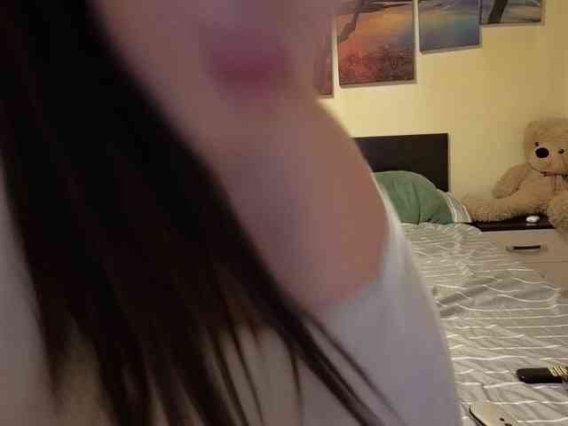 adellineee webcam