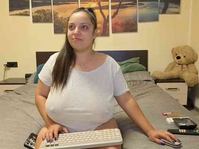 adellineee webcam