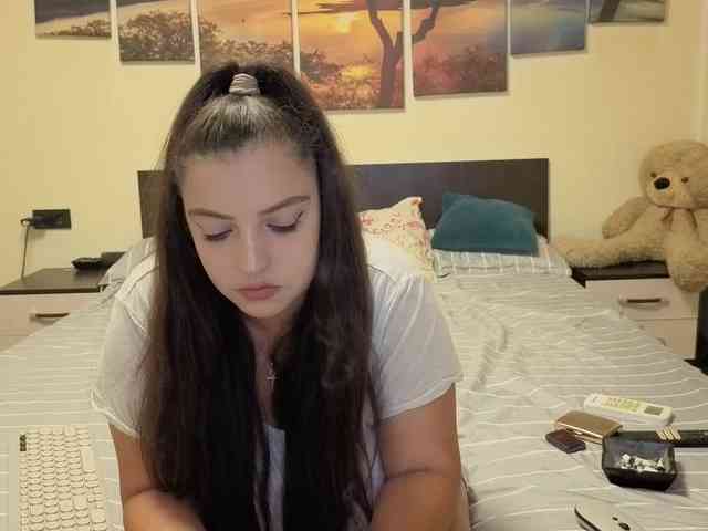 adellineee webcam