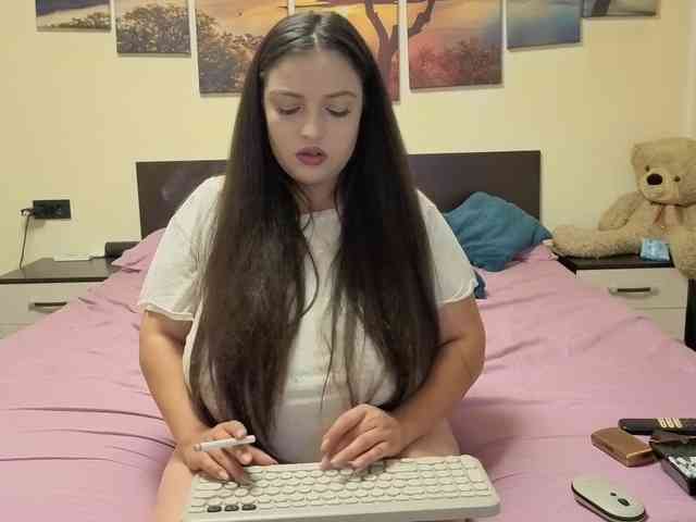 adellineee webcam