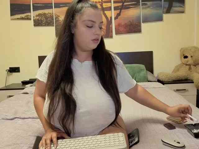 adellineee webcam