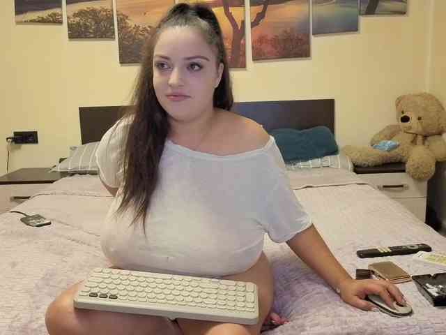 adellineee webcam