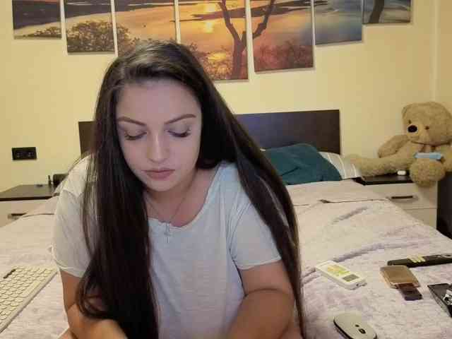 adellineee webcam