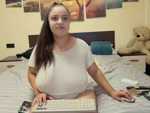 adellineee webcam