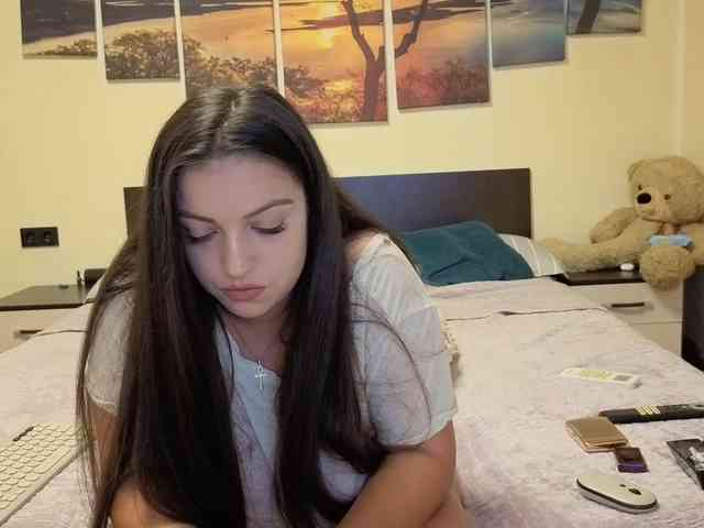 adellineee webcam