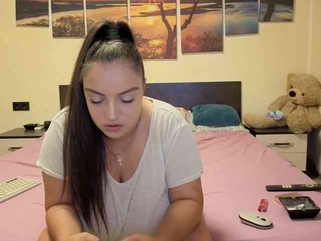 adellineee webcam