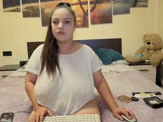adellineee webcam