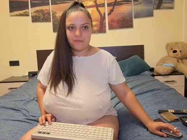 adellineee webcam