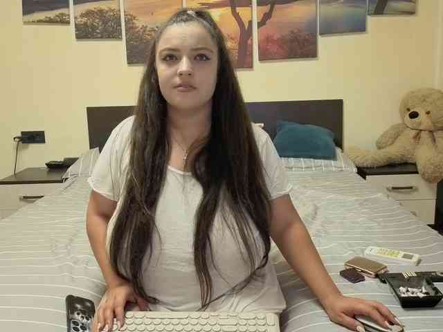 adellineee webcam