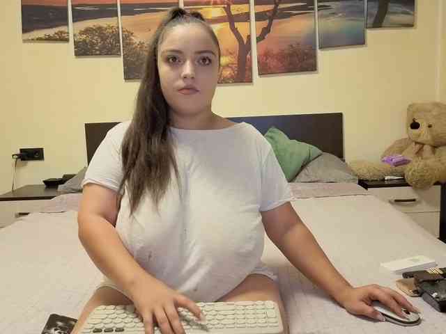 adellineee webcam