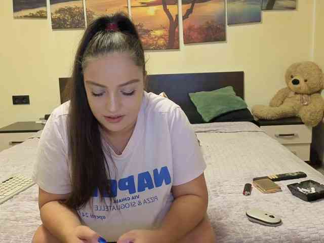adellineee webcam