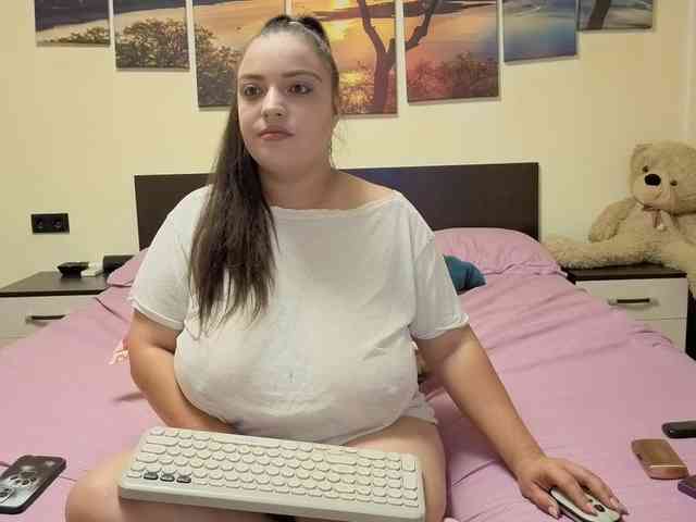 adellineee webcam