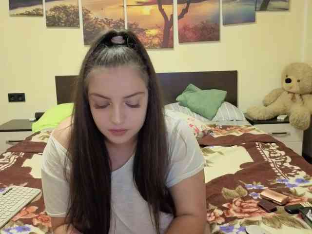 adellineee webcam
