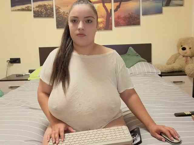 adellineee webcam