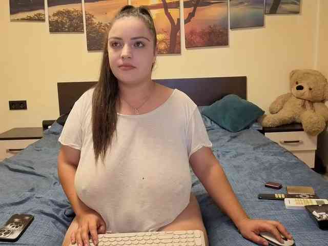 adellineee webcam