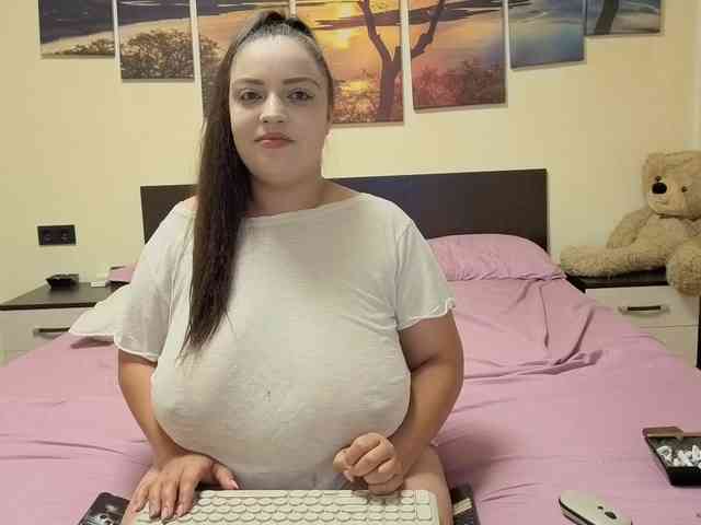 adellineee webcam