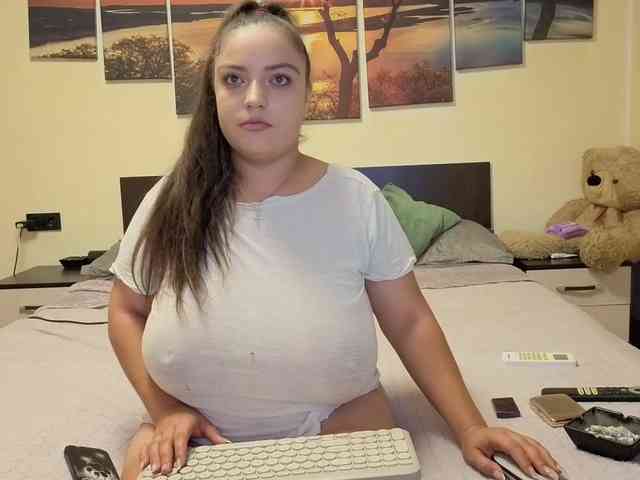 adellineee webcam