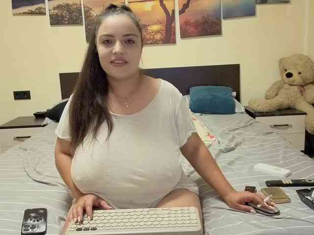 adellineee adellineee