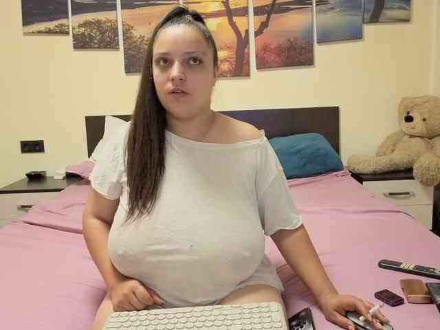 adellineee webcam
