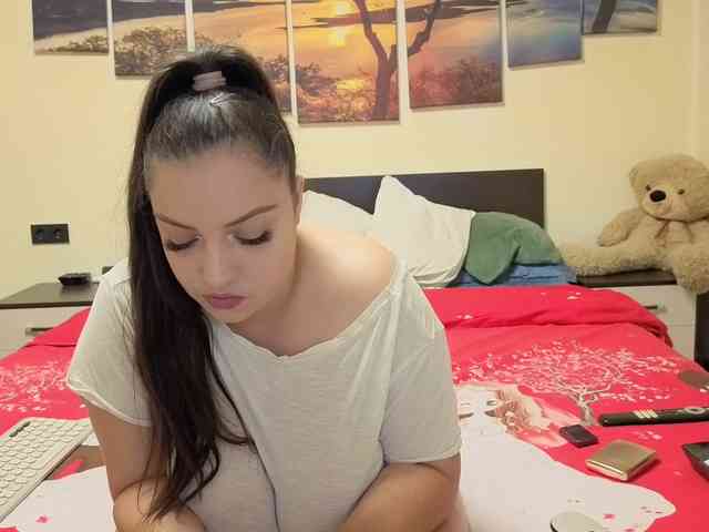 adellineee webcam