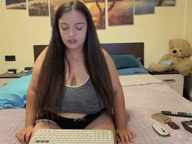 adellineee webcam