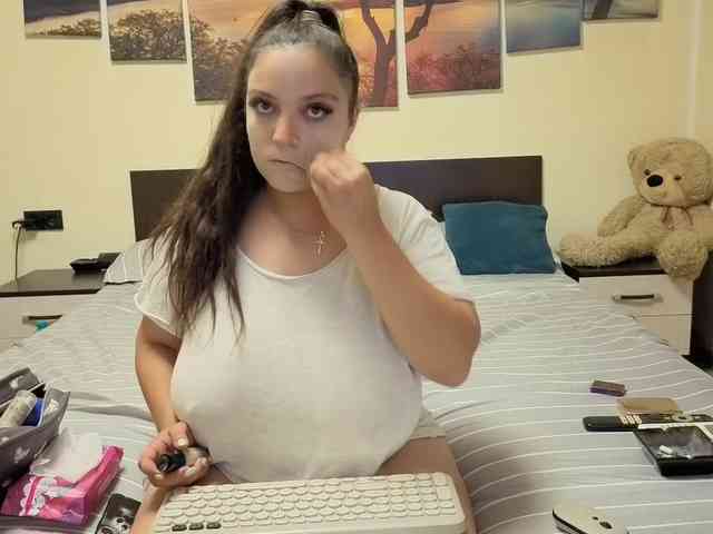 adellineee webcam