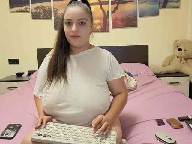 adellineee webcam