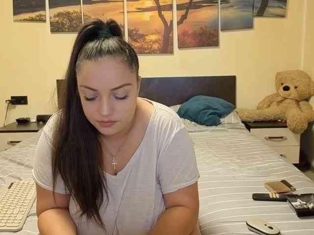 adellineee webcam