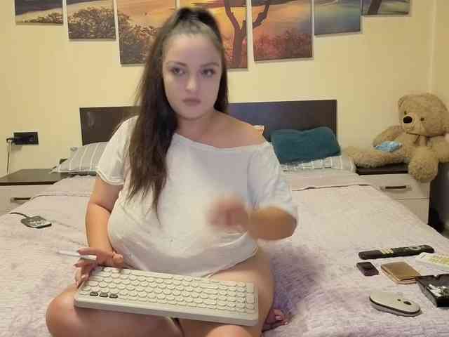 adellineee webcam