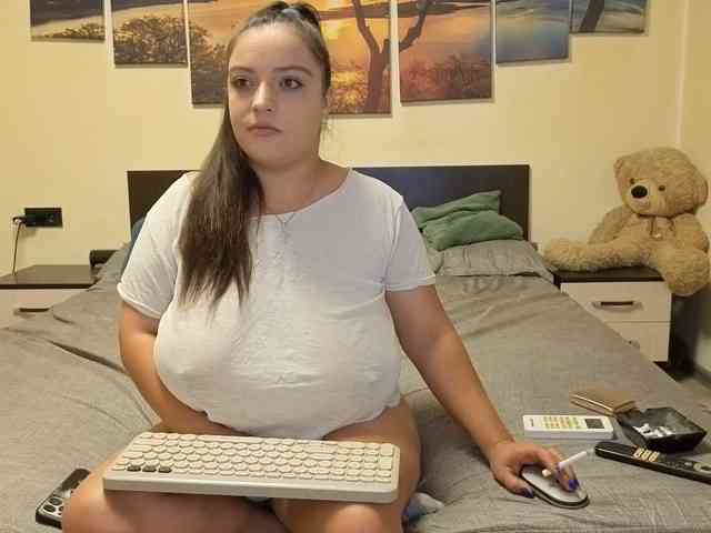 adellineee webcam