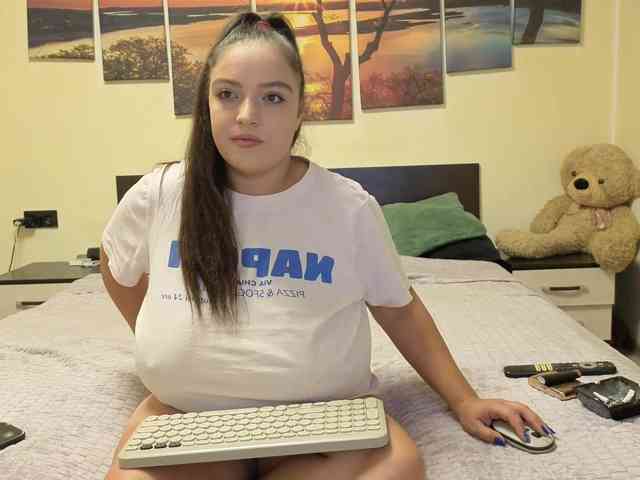 adellineee webcam