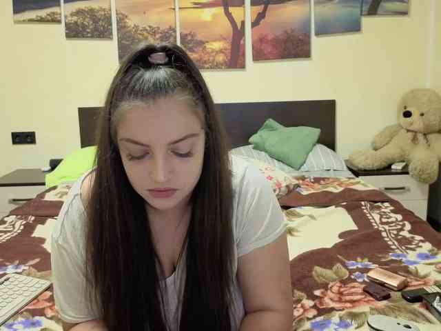 adellineee webcam