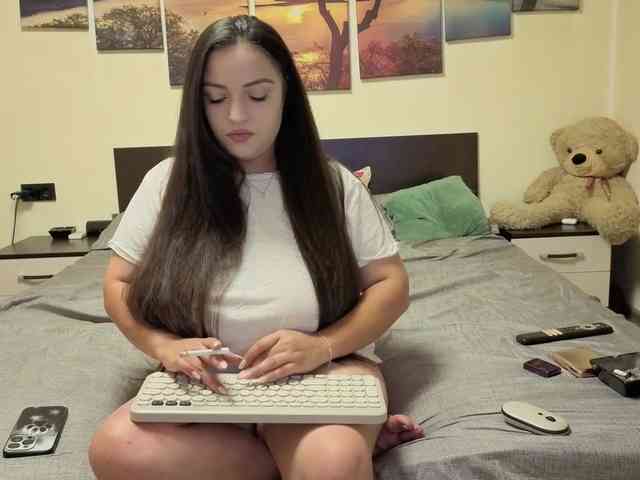 adellineee webcam