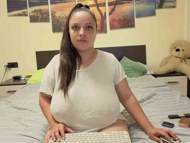 adellineee webcam